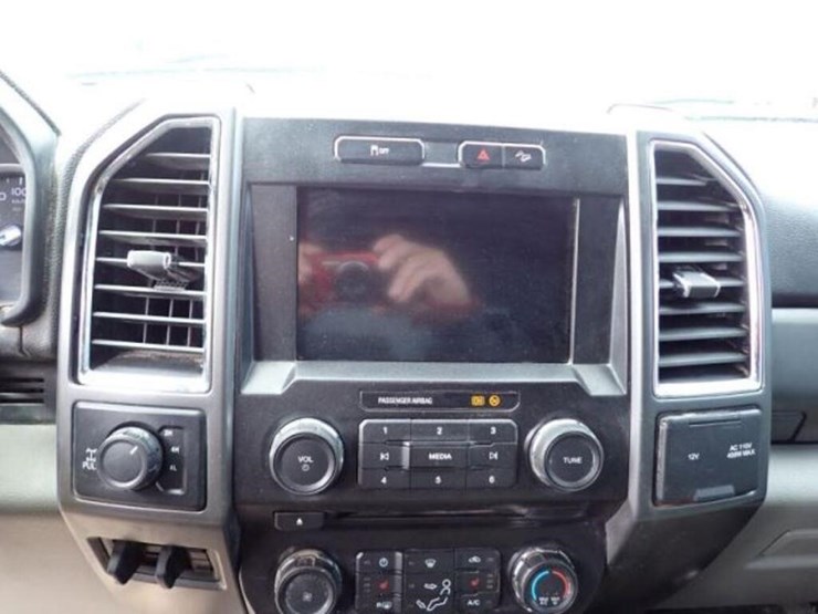 2018-ford-f250-xl-image-16