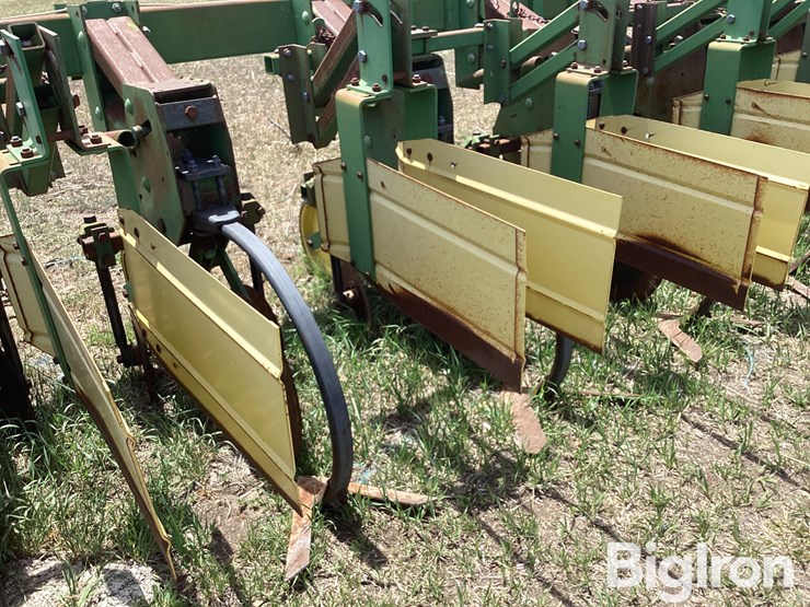 john-deere-885-image-18