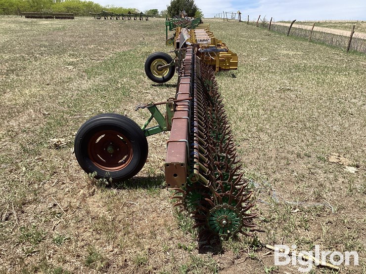 john-deere-400-image-8