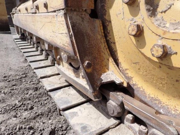 2005-deere-450j-lt-image-39