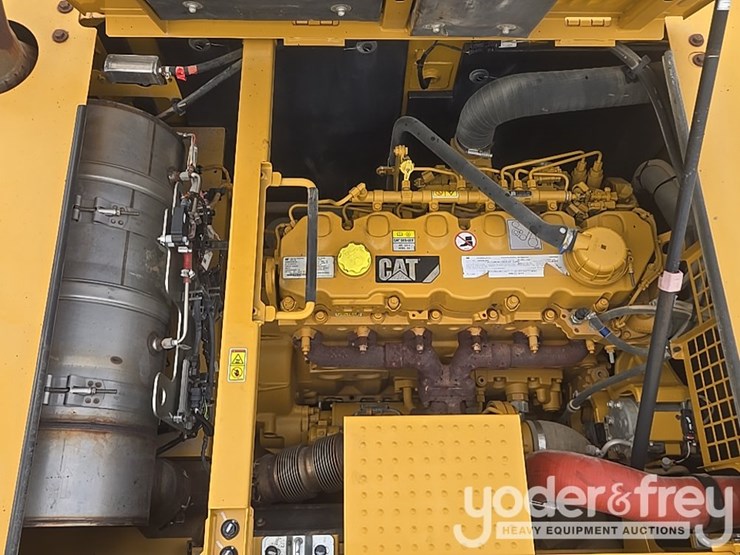 2019-caterpillar-336-image-46