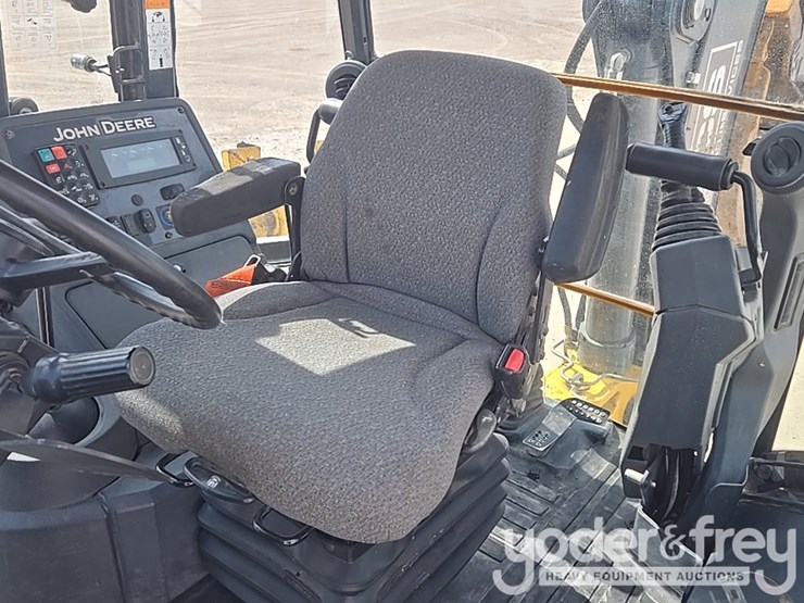 2020-deere-310sl-image-46