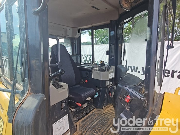 2020-komatsu-d39pxi-24-image-26