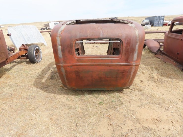 1932-ford-2dr-sedan-for-rod,-project,-or-parts-image-4