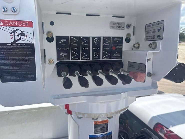 2021-ram-5500-chassis-4x4-altec-at37g-37ft.-bucket-truck-image-29