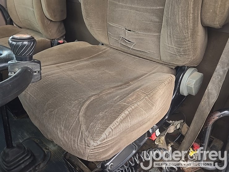 2007-peterbilt-379-image-47