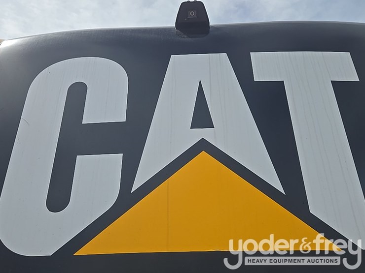 2017-caterpillar-336fl-image-52