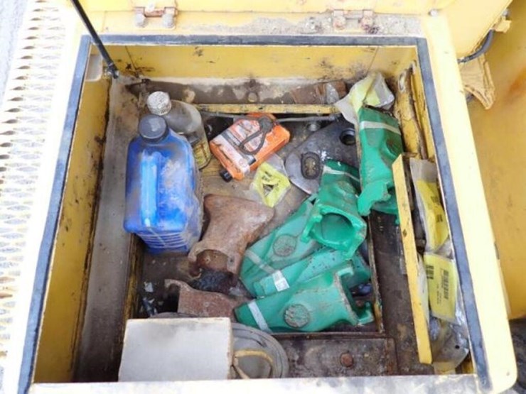 2001-deere-270-lc-image-38