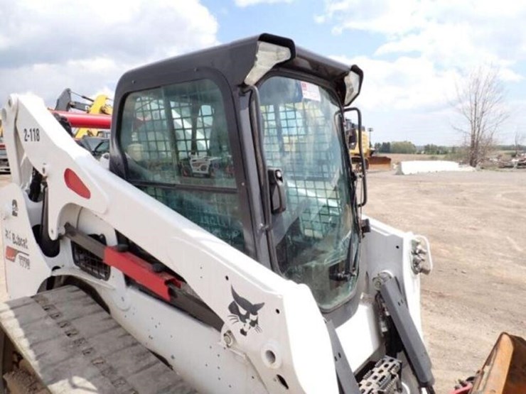 2021-bobcat-t770-image-20