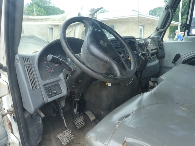 2006-international-durastar-4300-image-16