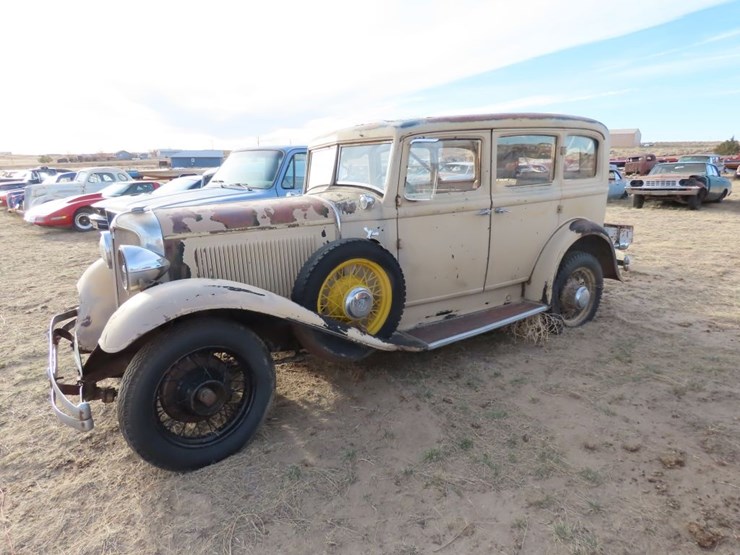 1932-chrysler-4dr-sedan-image-4