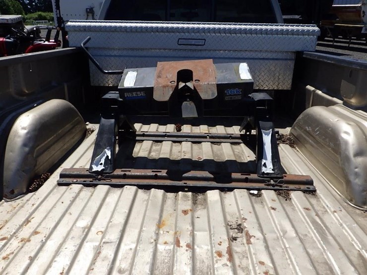 2005-chevrolet-silverado-3500-image-9