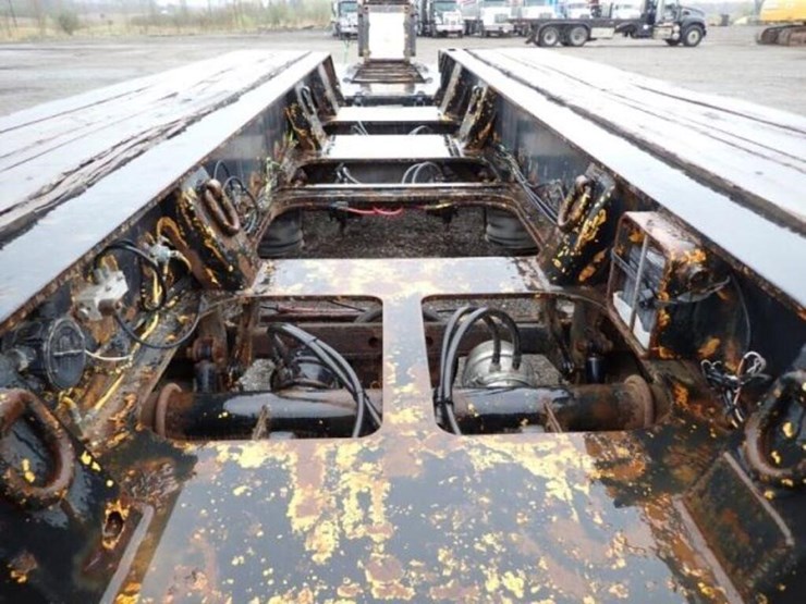 2004-scheltema-hrg-60-4a-60-ton-quad/a-lowboy-2s9h-image-37
