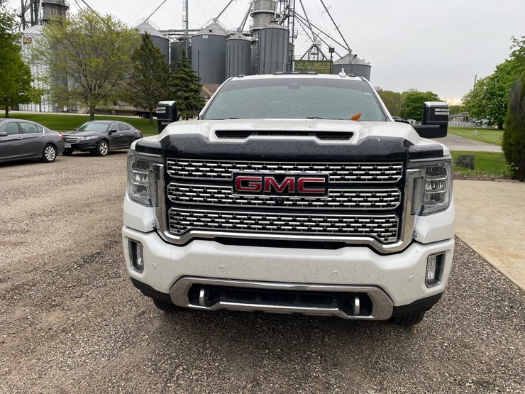 2020-gmc-3500-image-2