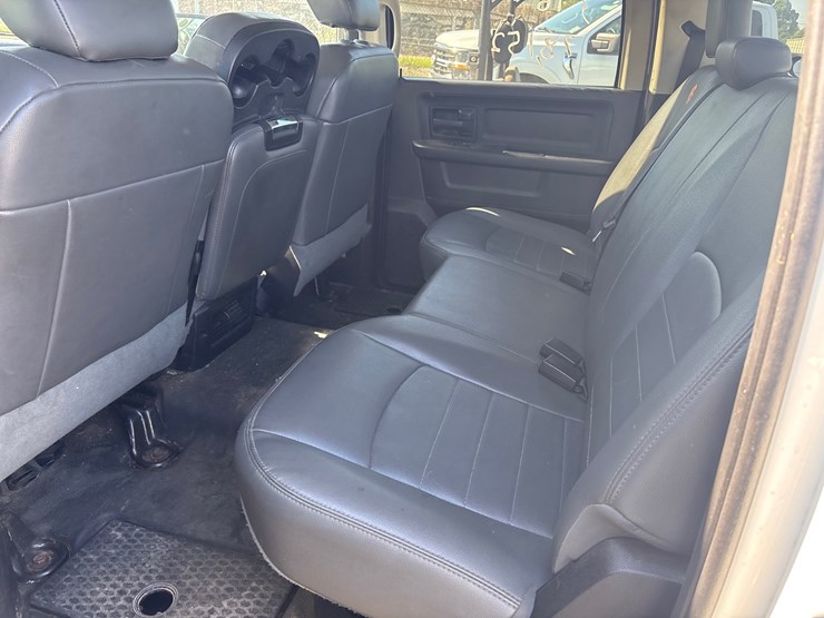 2016-dodge-ram-2500-image-5