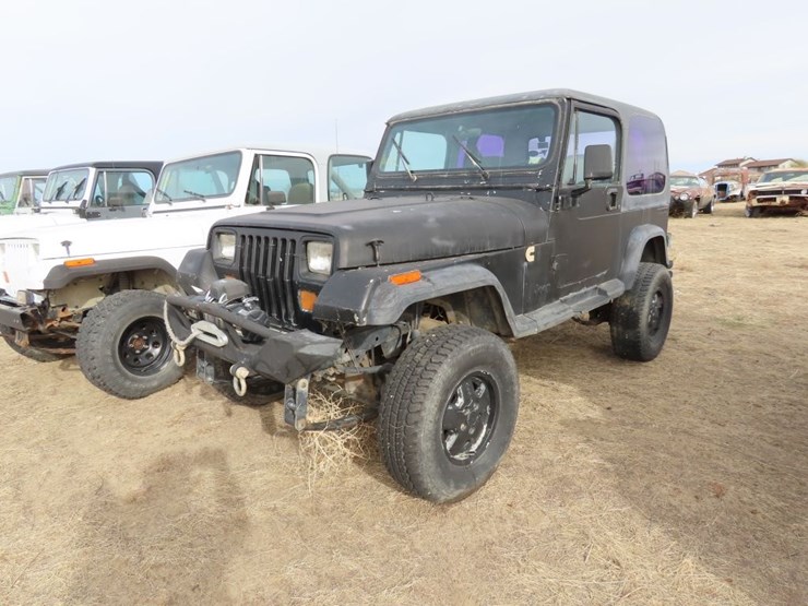 1989-jeep-wrangler-image-3