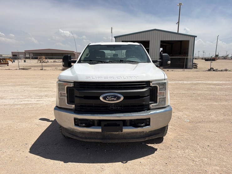 2019-ford-f250-image-2