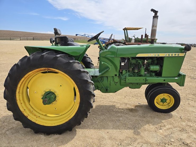 1961-john-deere-2010-image-16