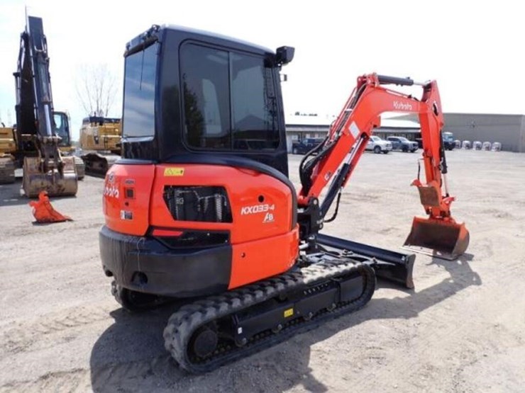 2022-kubota-kx033-4-image-5