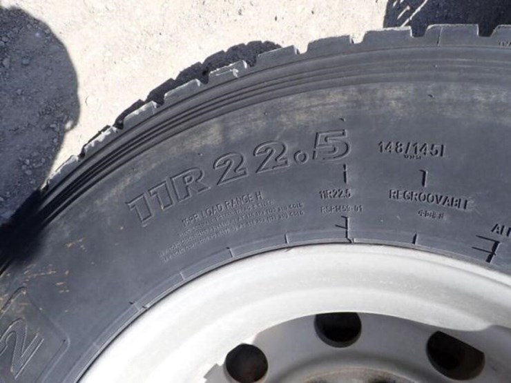 2019-kenworth-t880-image-46