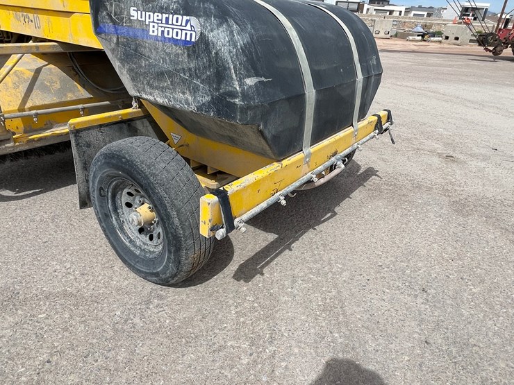 2017-superior-broom-dt80k-image-33