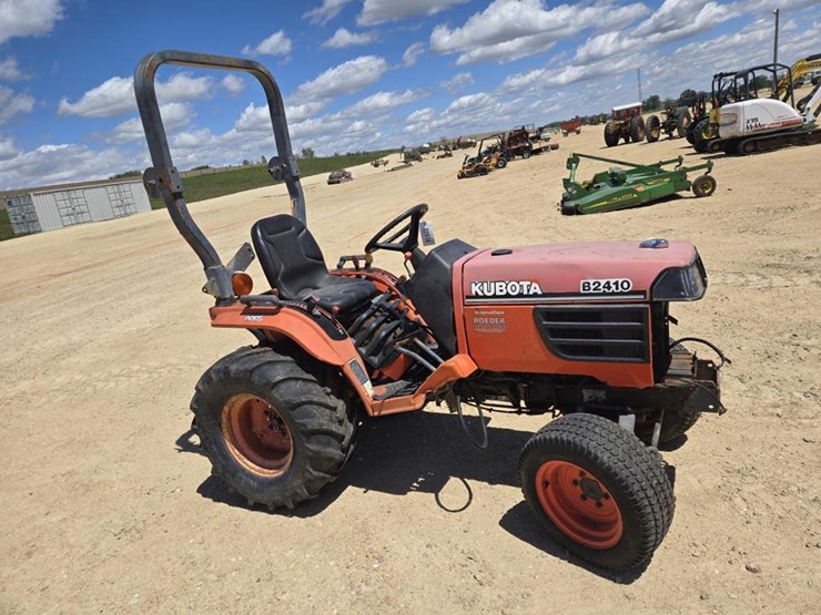 kubota-b2410-image-1