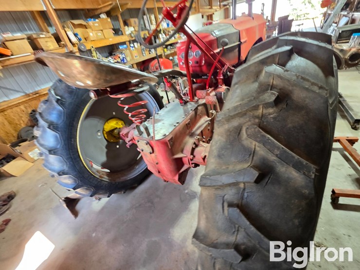 massey-ferguson-22-image-6