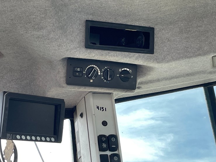 2014-volvo-l120h-image-114