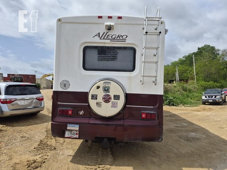 2004-lamar-motor-home-10242-image-9