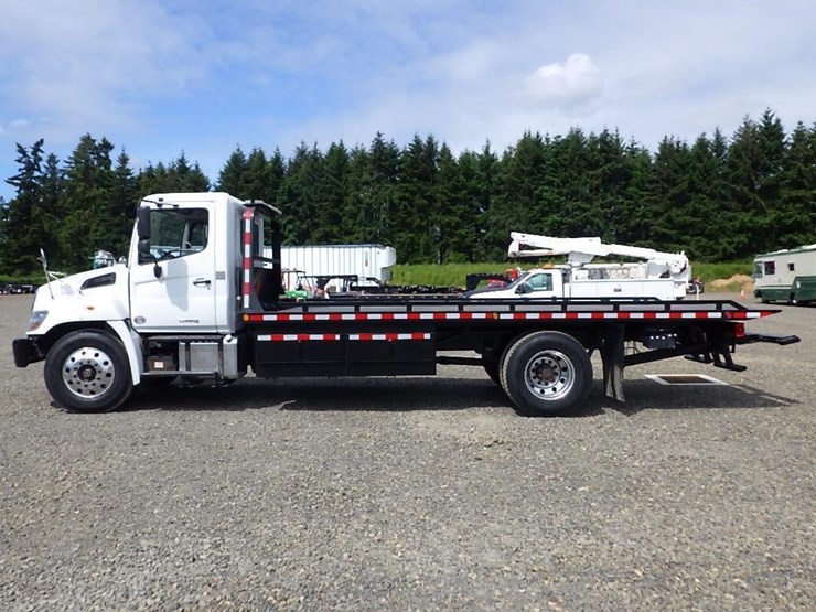2018-hino-338-image-8