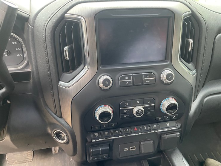 2020-gmc-3500-image-30