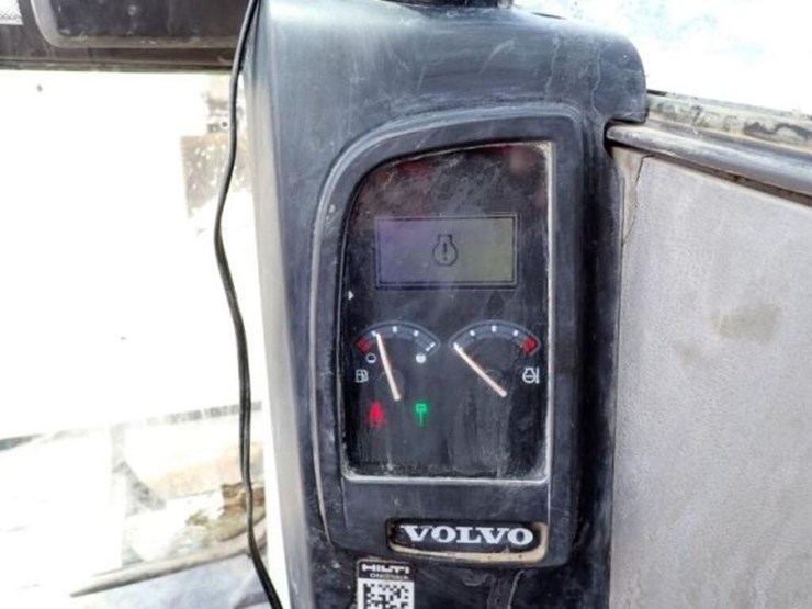 2015-volvo-ecr58d-image-10