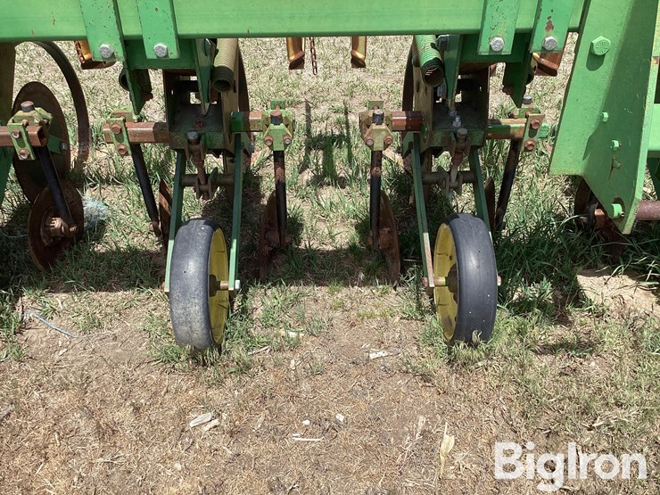 john-deere-885-image-12