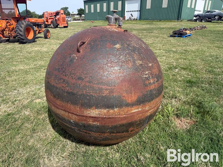 1949-dallas-tank-co-250-gal-lp-tank-image-3