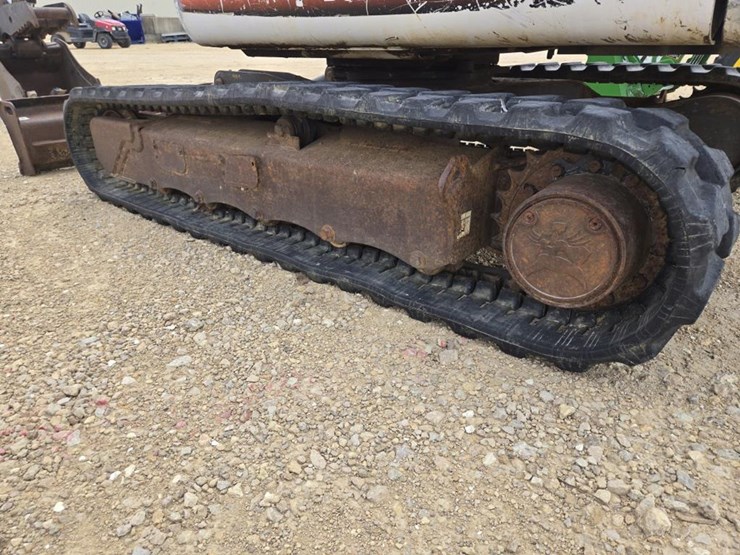 bobcat-335-image-8