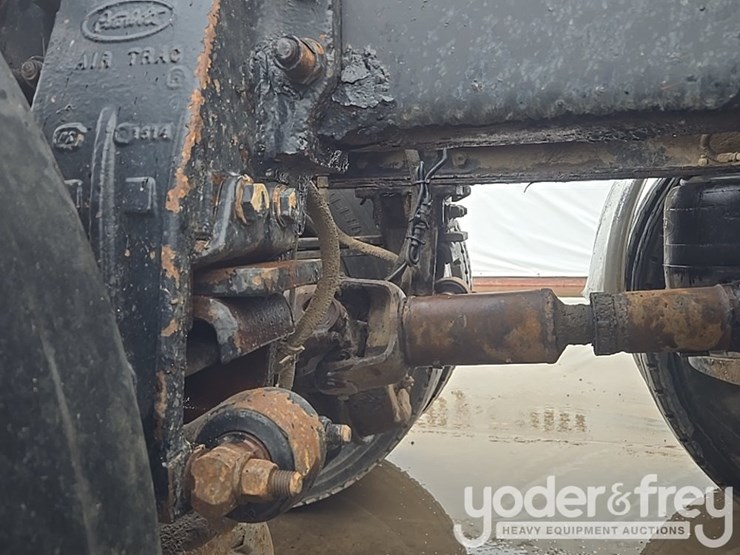 2007-peterbilt-379-image-24
