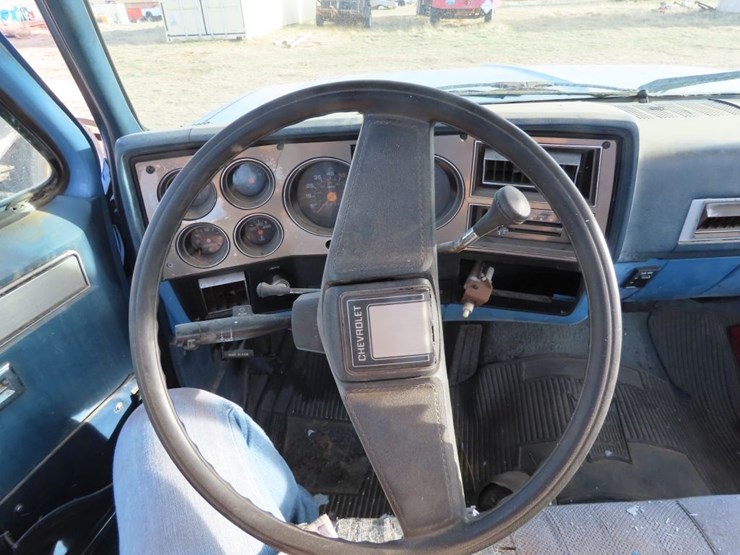 1986-chevrolet-silverado-1/2-ton-short-box-pickup-image-13