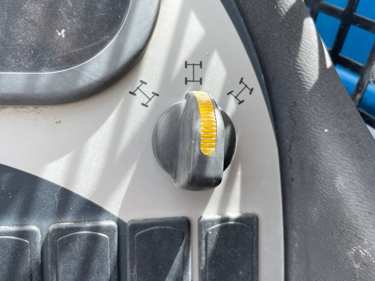 2019-genie-gth1256-image-120