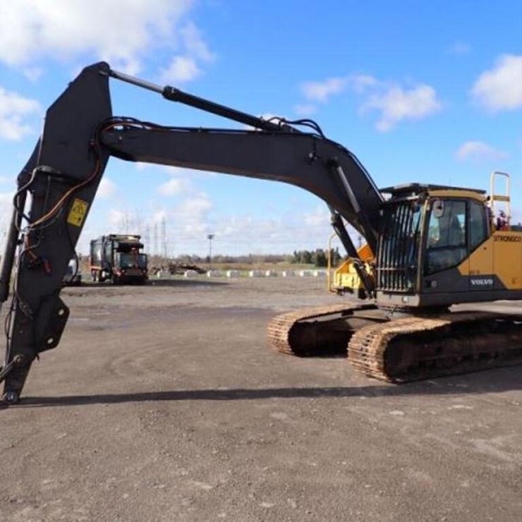 2015 VOLVO EC250EL