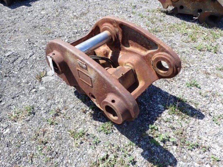 hydraulic-quick-coupler-image-7