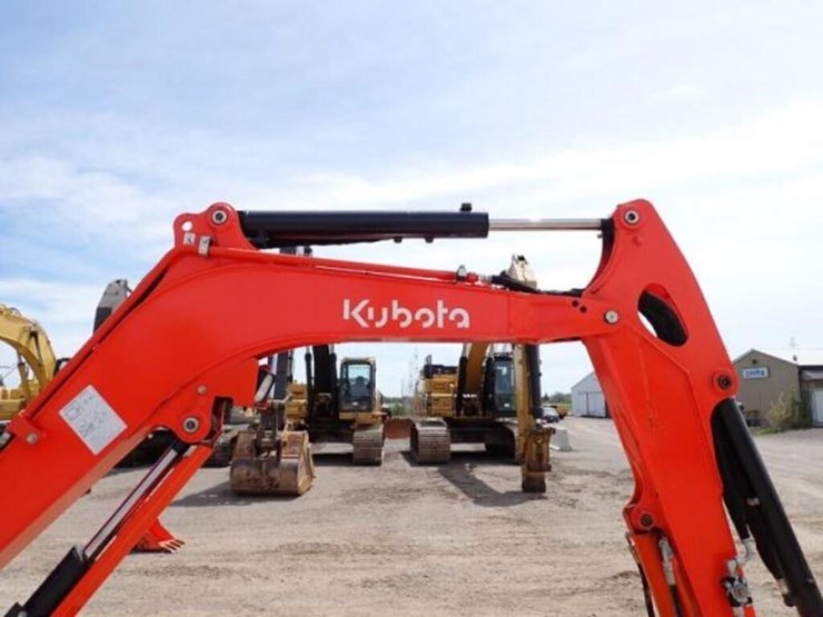 2022-kubota-kx033-4-image-26