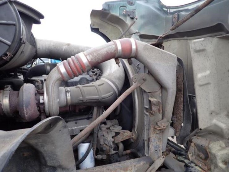 2004-mack-cv713-granite-t/a-rolloff-truck-1m2ag10c-image-29