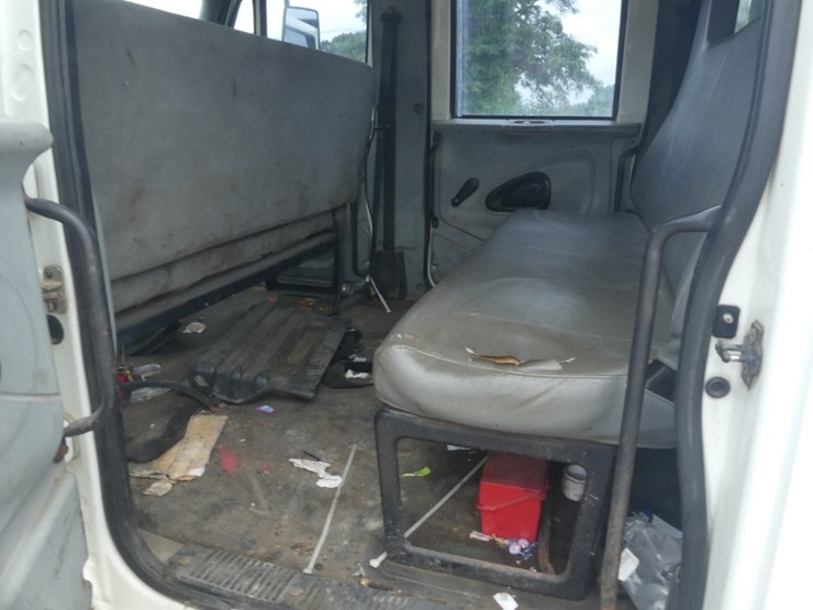 2006-international-durastar-4300-image-14