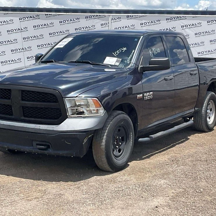 2016 DODGE 1500