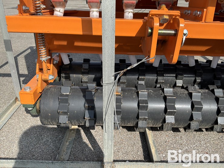 2026-caterpillar-12-image-19