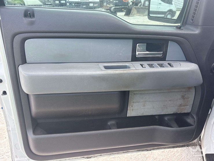 2013-ford-f150-image-17
