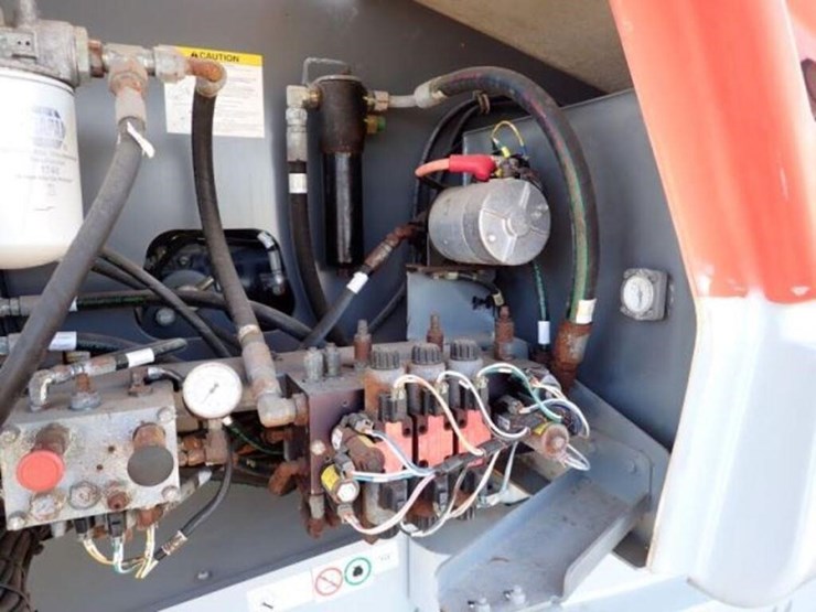 2012-skyjack-sj66t-image-13