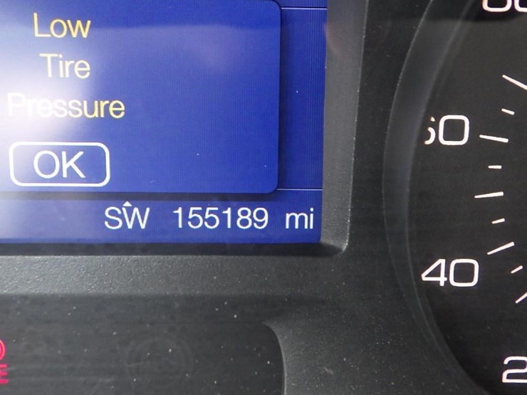 2013-ford-edge-image-30