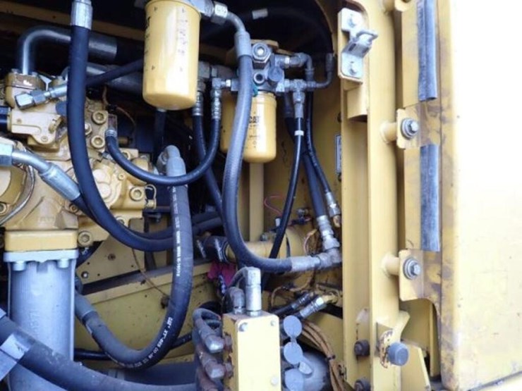 2016-caterpillar-336el-image-58