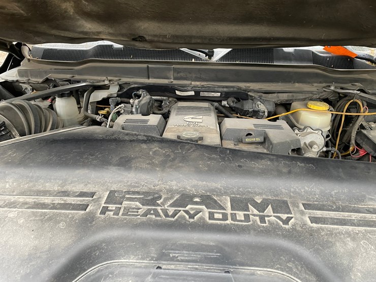 2019-dodge-ram-3500-image-50